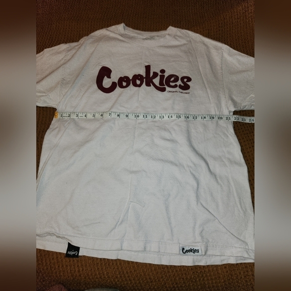 Graphic White Tee - Picture 5 of 6